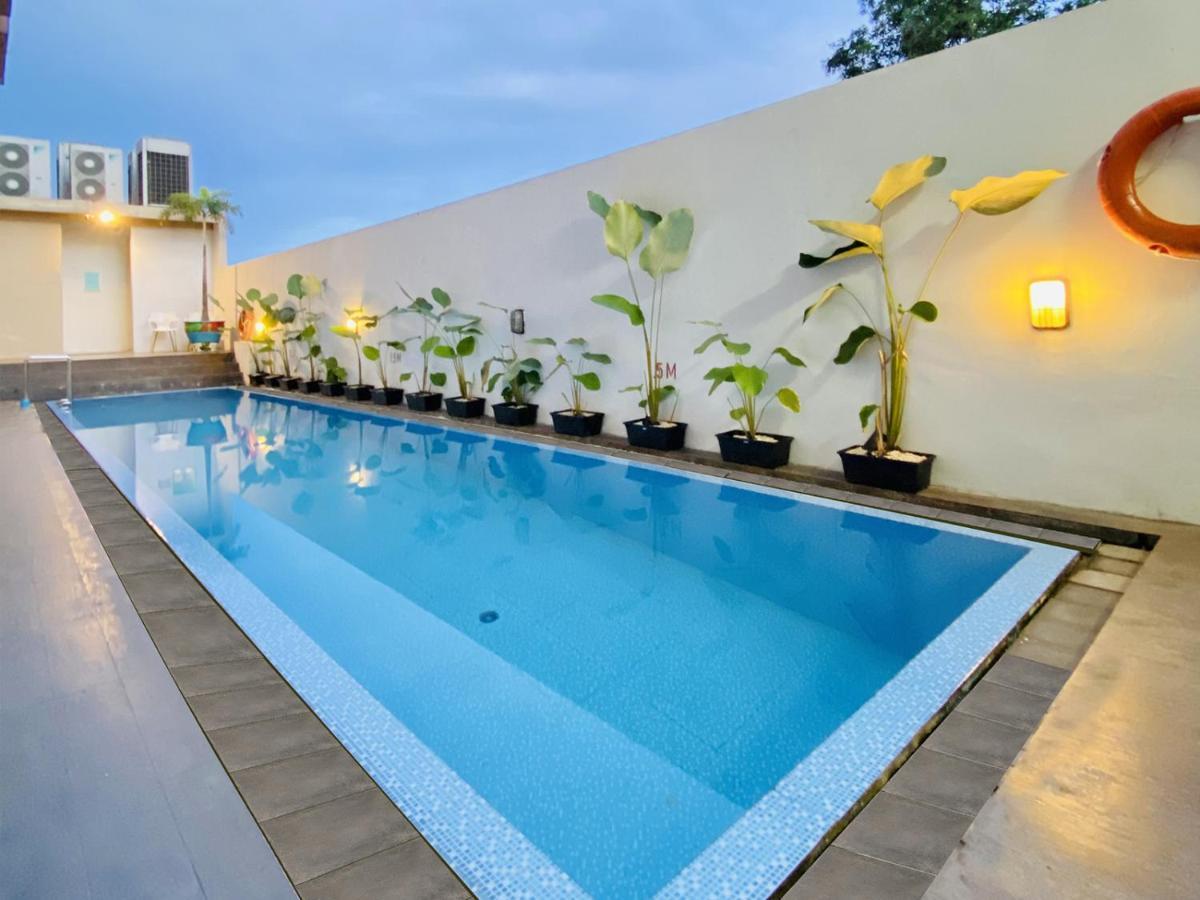 Khas Pekanbaru Hotel Esterno foto