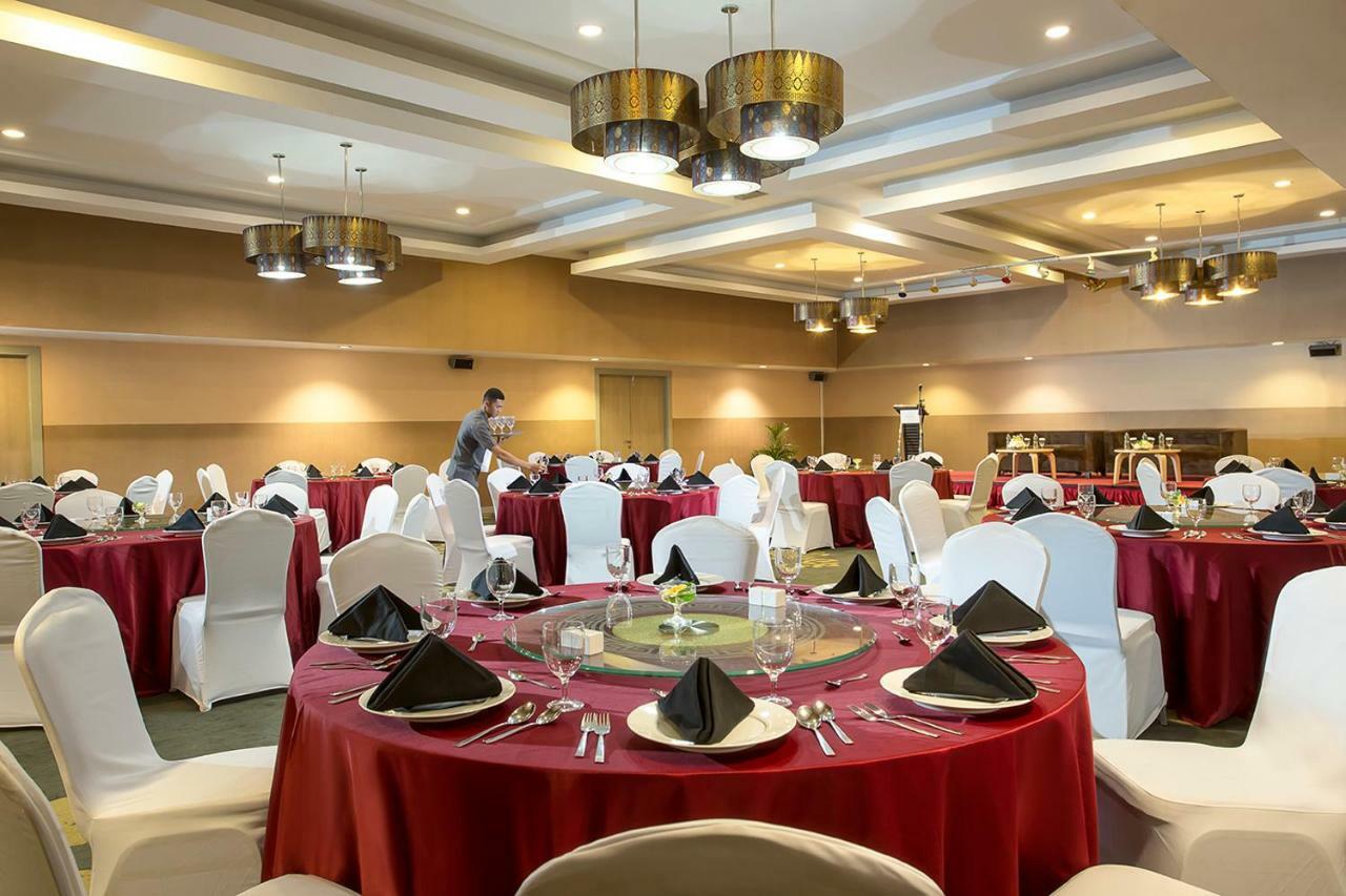 Khas Pekanbaru Hotel Esterno foto